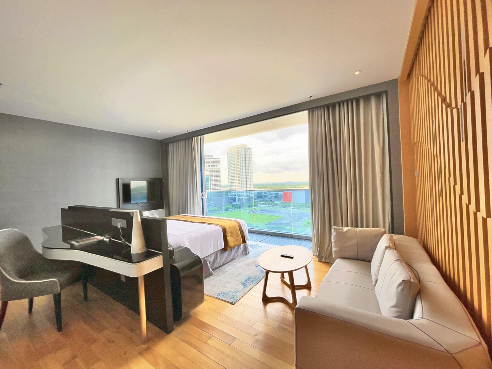 Fraser Place Puteri Harbour Nusajaya  Exterior foto A room at the hotel