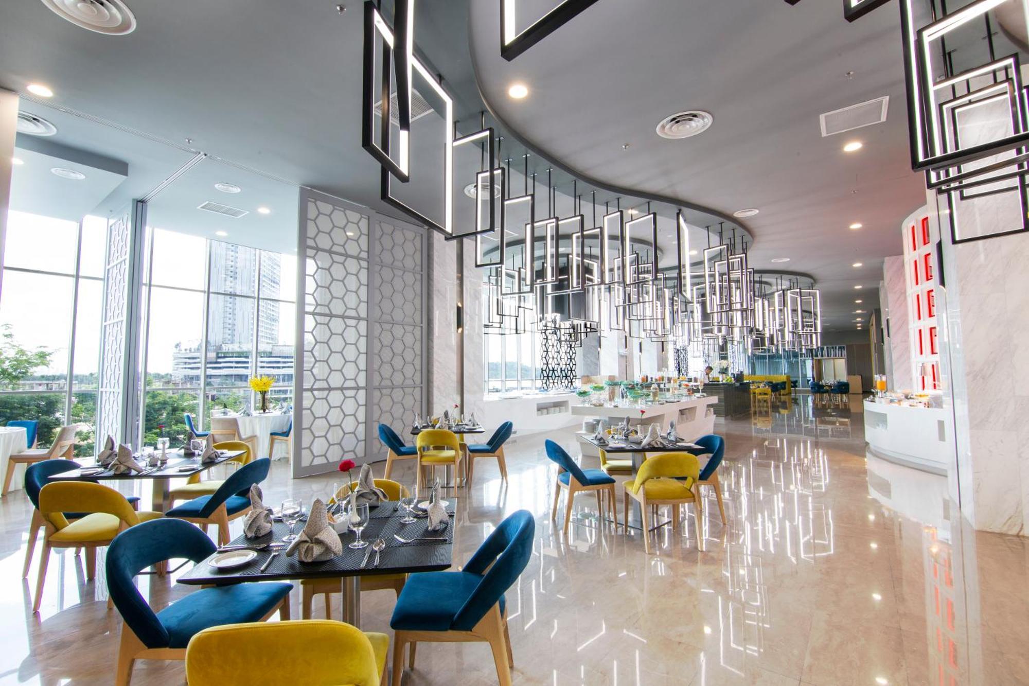 Fraser Place Puteri Harbour Nusajaya  Exterior foto The restaurant
