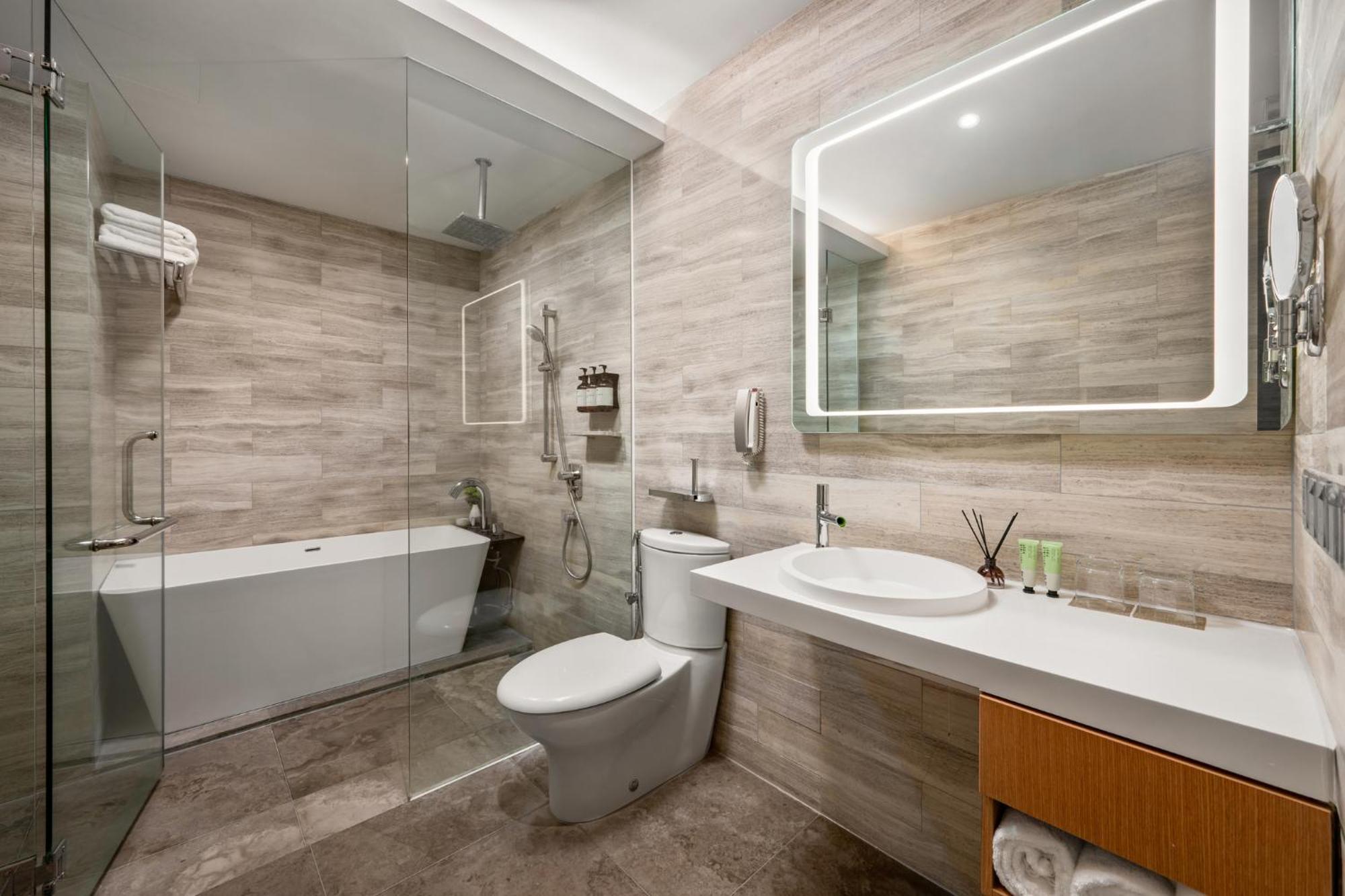 Fraser Place Puteri Harbour Nusajaya  Exterior foto Bathroom