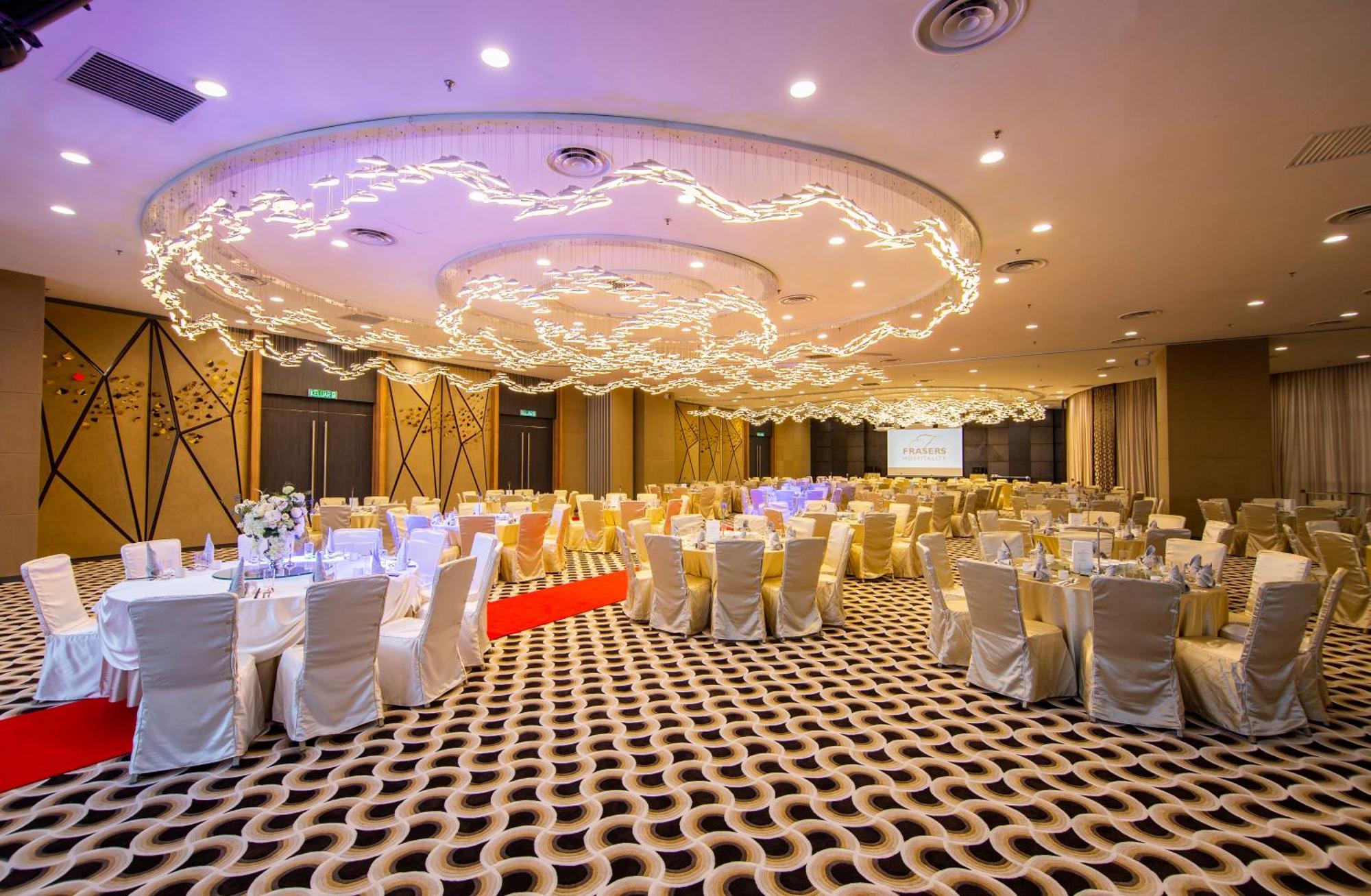 Fraser Place Puteri Harbour Nusajaya  Exterior foto The ballroom of the hotel